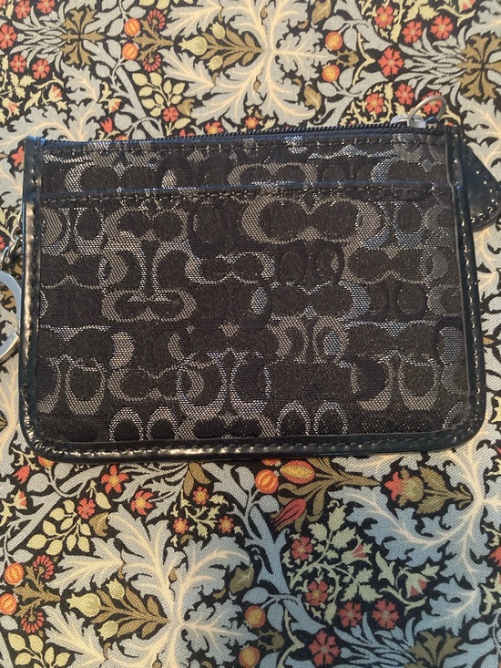 Coach Accessories - Coach Black Signature Card Case with Keyring